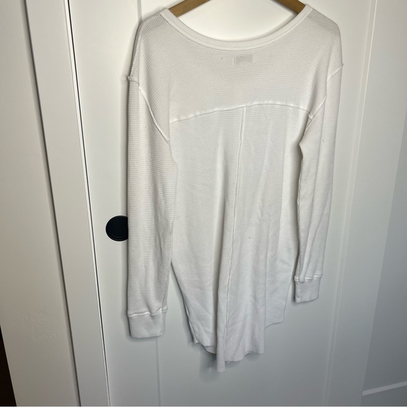 Aritzia Golden By TNA White Henley Waffle Knit Thermal Long Sleeve Size Medium - Picture 7 of 7